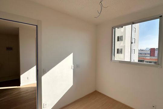 Quarto 2 de kitnet/studio à venda com 2 quartos, 34m² em Jardim São Luís, São Paulo