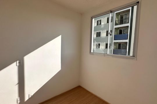 Quarto de kitnet/studio à venda com 2 quartos, 34m² em Jardim São Luís, São Paulo