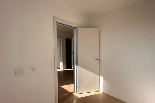 Quarto de kitnet/studio à venda com 2 quartos, 34m² em Jardim São Luís, São Paulo