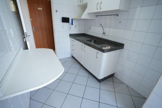 Apartamento para alugar com 2 quartos, 56m² em Setor Bueno, Goiânia