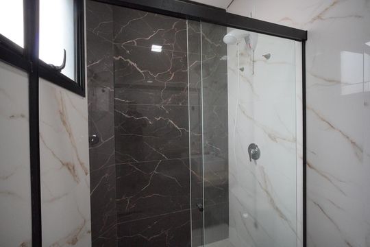 Banheiro da Suíte 2 de casa para alugar com 2 quartos, 120m² em Ingleses Norte, Florianópolis