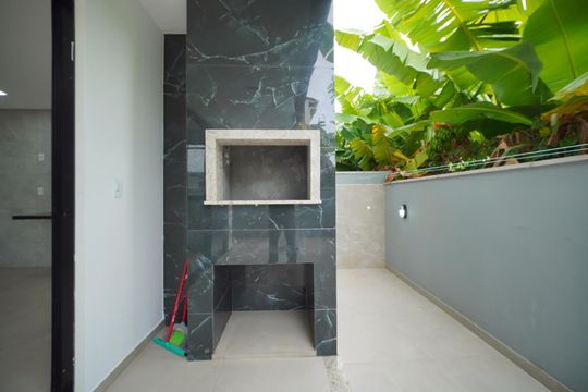 Churrasqueira de casa para alugar com 2 quartos, 120m² em Ingleses Norte, Florianópolis