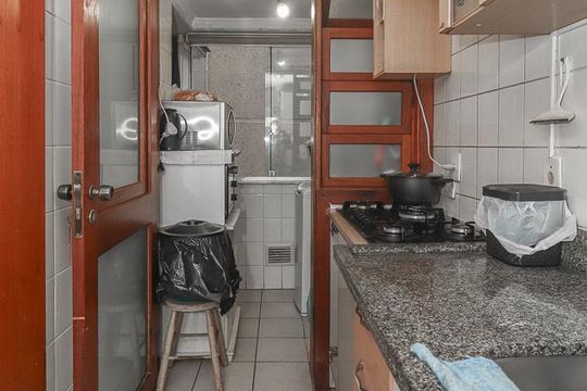 Cozinha de apartamento à venda com 2 quartos, 61m² em Petrópolis, Porto Alegre