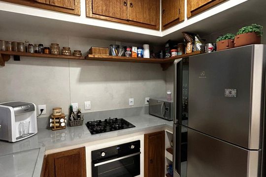 Cozinha de casa de condomínio para alugar com 2 quartos, 60m² em Chácaras São Luís, Barueri