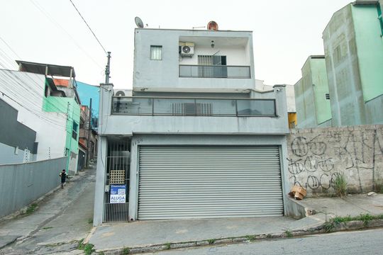Fachada de casa à venda com 3 quartos, 200m² em Jardim Irene, São Bernardo do Campo
