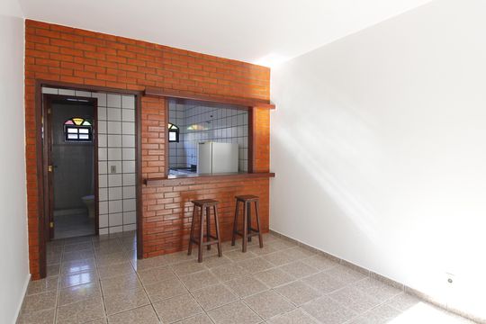 Apartamento para alugar com 2 quartos, 60m² em Ogiva, Cabo Frio