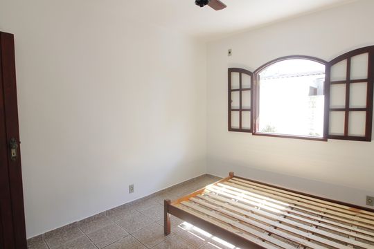 Apartamento para alugar com 2 quartos, 60m² em Ogiva, Cabo Frio