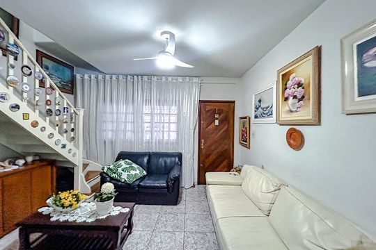 Sala de casa à venda com 3 quartos, 200m² em Parque São Jorge, São Paulo
