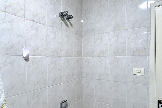 Banheiro de casa à venda com 3 quartos, 200m² em Parque São Jorge, São Paulo