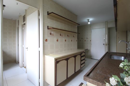 Cozinha de apartamento para alugar com 2 quartos, 103m² em Vila Olímpia, São Paulo