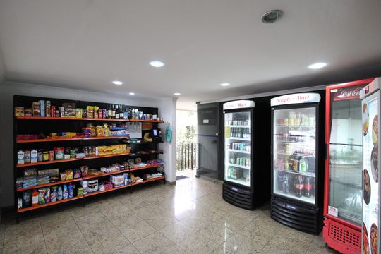 Área Comum - Mini Market de apartamento para alugar com 2 quartos, 103m² em Vila Olímpia, São Paulo