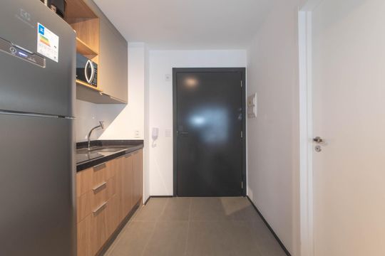 Cozinha de apartamento para alugar com 1 quarto, 26m² em Brooklin, São Paulo