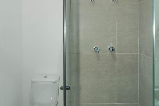 Banheiro de apartamento para alugar com 1 quarto, 26m² em Brooklin, São Paulo