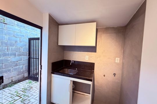 Casa para alugar com 4 quartos, 351m² em Novo Horizonte, Juiz de Fora