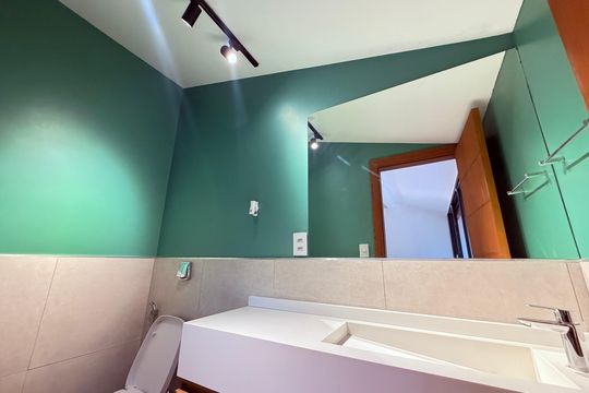 Casa para alugar com 4 quartos, 351m² em Novo Horizonte, Juiz de Fora