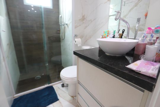 Banheiro de apartamento à venda com 2 quartos, 45m² em Jardim Ibitirama, São Paulo
