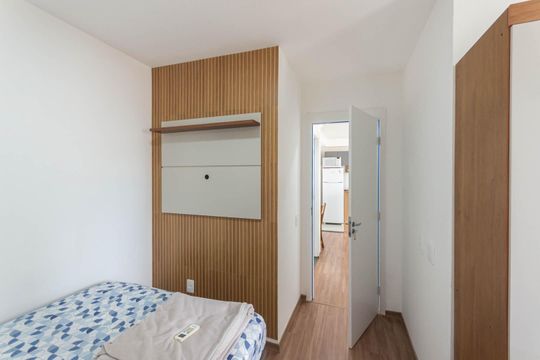 Quarto 1 de apartamento para alugar com 2 quartos, 50m² em Santo Cristo, Rio de Janeiro