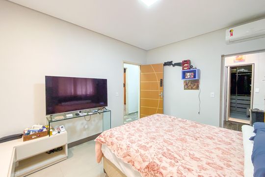 Suíte de casa para alugar com 3 quartos, 360m² em Riacho das Pedras, Contagem