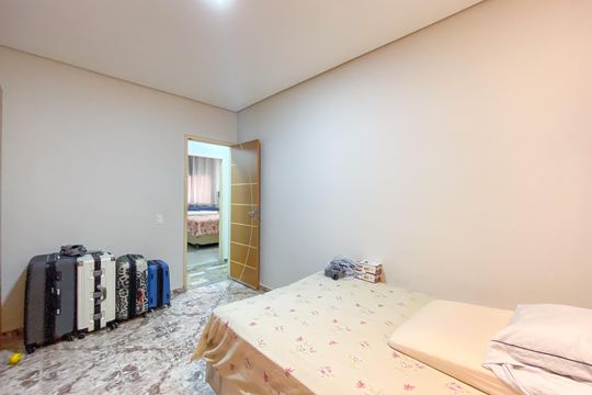 Quarto de casa para alugar com 3 quartos, 360m² em Riacho das Pedras, Contagem