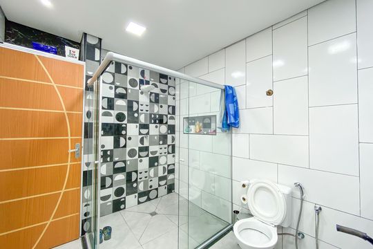 Banheiro social de casa para alugar com 3 quartos, 360m² em Riacho das Pedras, Contagem