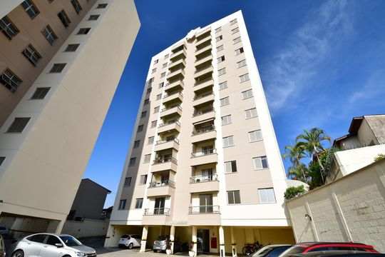 Fachada do bloco de apartamento para alugar com 3 quartos, 72m² em Vila Industrial (campinas), Campinas