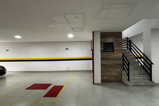 Garagem de apartamento à venda com 2 quartos, 50m² em Campestre, Santo André