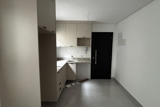Sala - Cozinha de apartamento à venda com 2 quartos, 50m² em Campestre, Santo André