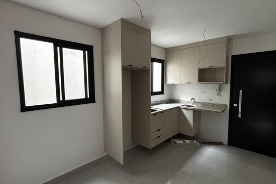 Sala - Cozinha de apartamento à venda com 2 quartos, 50m² em Campestre, Santo André