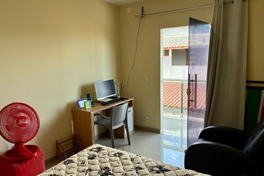 Quarto de casa para alugar com 3 quartos, 110m² em Unamar, Cabo Frio