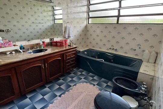 Banheiro da Suíte de casa à venda com 10 quartos, 940m² em Parque Anchieta, São Bernardo do Campo