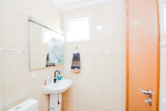 Banheiro de apartamento à venda com 2 quartos, 45m² em Ponte Grande, Guarulhos