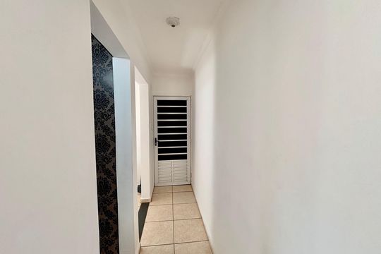 Corredor de apartamento para alugar com 2 quartos, 50m² em Lageado, Ferraz de Vasconcelos