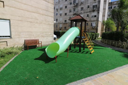 Área comum - Playground de apartamento para alugar com 2 quartos, 46m² em Ipanema, Porto Alegre