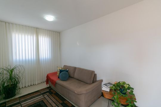 Apartamento à venda com 2 quartos, 102m² em Planalto, Belo Horizonte