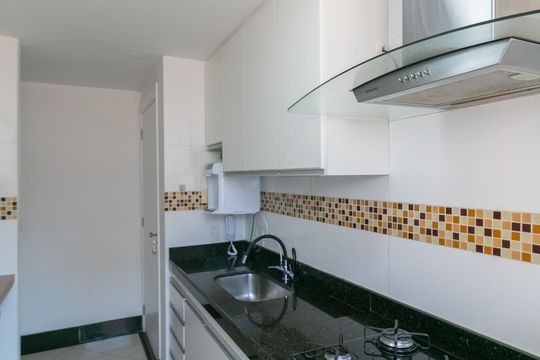 Apartamento à venda com 2 quartos, 102m² em Planalto, Belo Horizonte