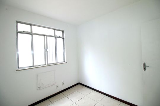 Quarto 1 de apartamento para alugar com 2 quartos, 70m² em Irajá, Rio de Janeiro
