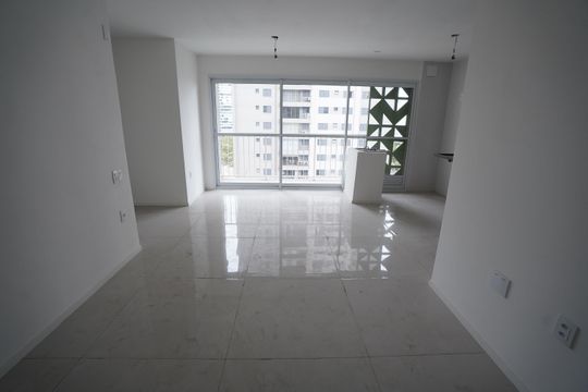 Apartamento à venda com 3 quartos, 82m² em Setor Bueno, Goiânia