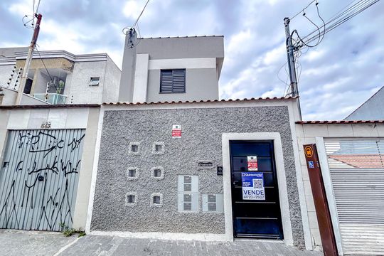 Fachada com PLaquinha de apartamento à venda com 2 quartos, 40m² em Vila Esperança, São Paulo