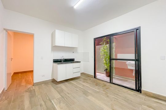 Casa para alugar com 1 quarto, 50m² em Remédios, Osasco