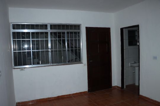 Sala de casa para alugar com 2 quartos, 50m² em Jardim Casa Branca, Embu das Artes
