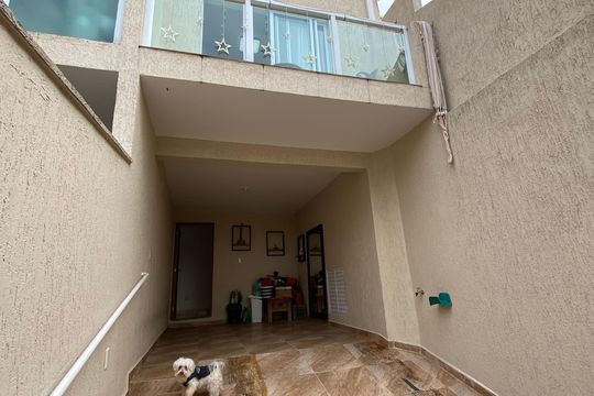 Garagem de casa à venda com 2 quartos, 104m² em Vila Adalgisa, São Paulo
