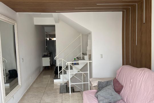 Sala de casa à venda com 2 quartos, 104m² em Vila Adalgisa, São Paulo