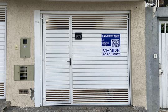 Fachada de casa à venda com 2 quartos, 104m² em Vila Adalgisa, São Paulo