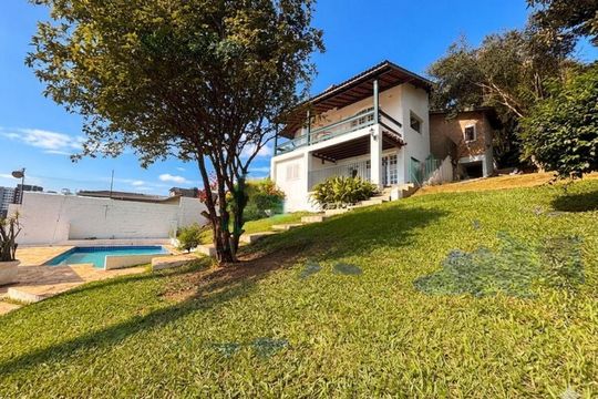 Casa à venda com 3 quartos, 301m² em Parque Viana, Barueri