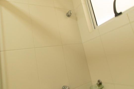 Banheiro Social de apartamento à venda com 3 quartos, 62m² em Portão, Curitiba
