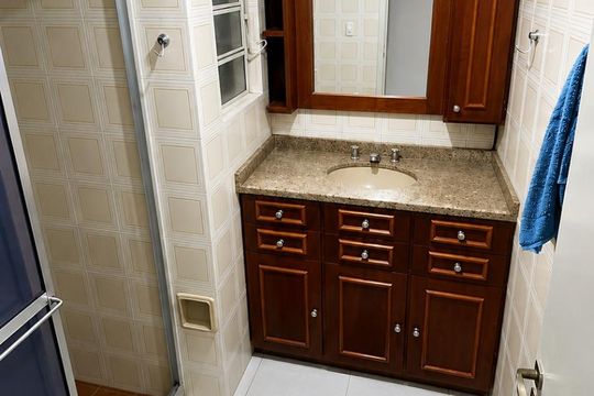 Banheiro de apartamento para alugar com 1 quarto, 79m² em Ideal, Novo Hamburgo
