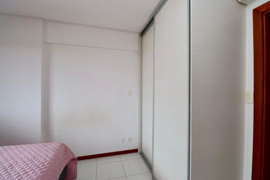 Quarto de apartamento para alugar com 1 quarto, 52m² em Caminho das Árvores, Salvador