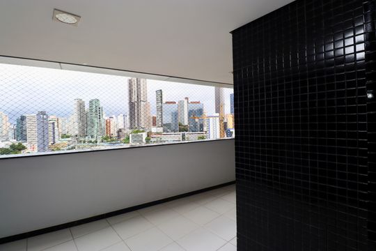 Varanda de apartamento para alugar com 1 quarto, 52m² em Caminho das Árvores, Salvador
