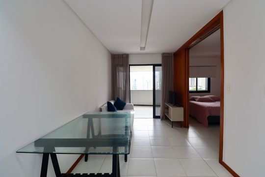 Sala de apartamento para alugar com 1 quarto, 52m² em Caminho das Árvores, Salvador