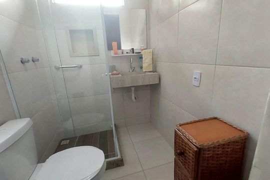 Banheiro de casa à venda com 3 quartos, 290m² em Taquara, Rio de Janeiro